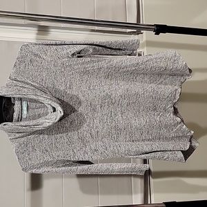 Maurices space gray turtle neck top medium